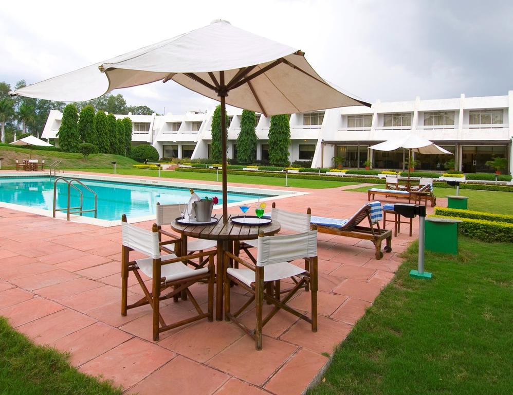 Radisson Jass Hotel, Khajuraho Ngoại thất bức ảnh
