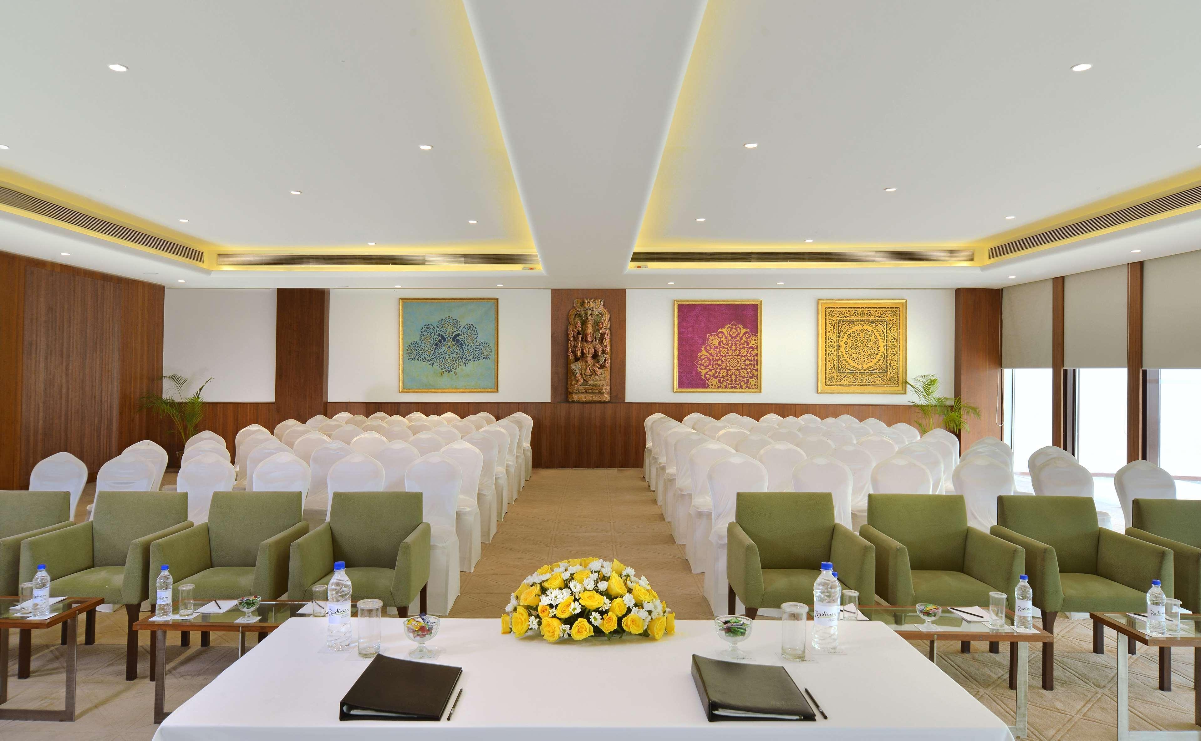 Radisson Jass Hotel, Khajuraho Ngoại thất bức ảnh