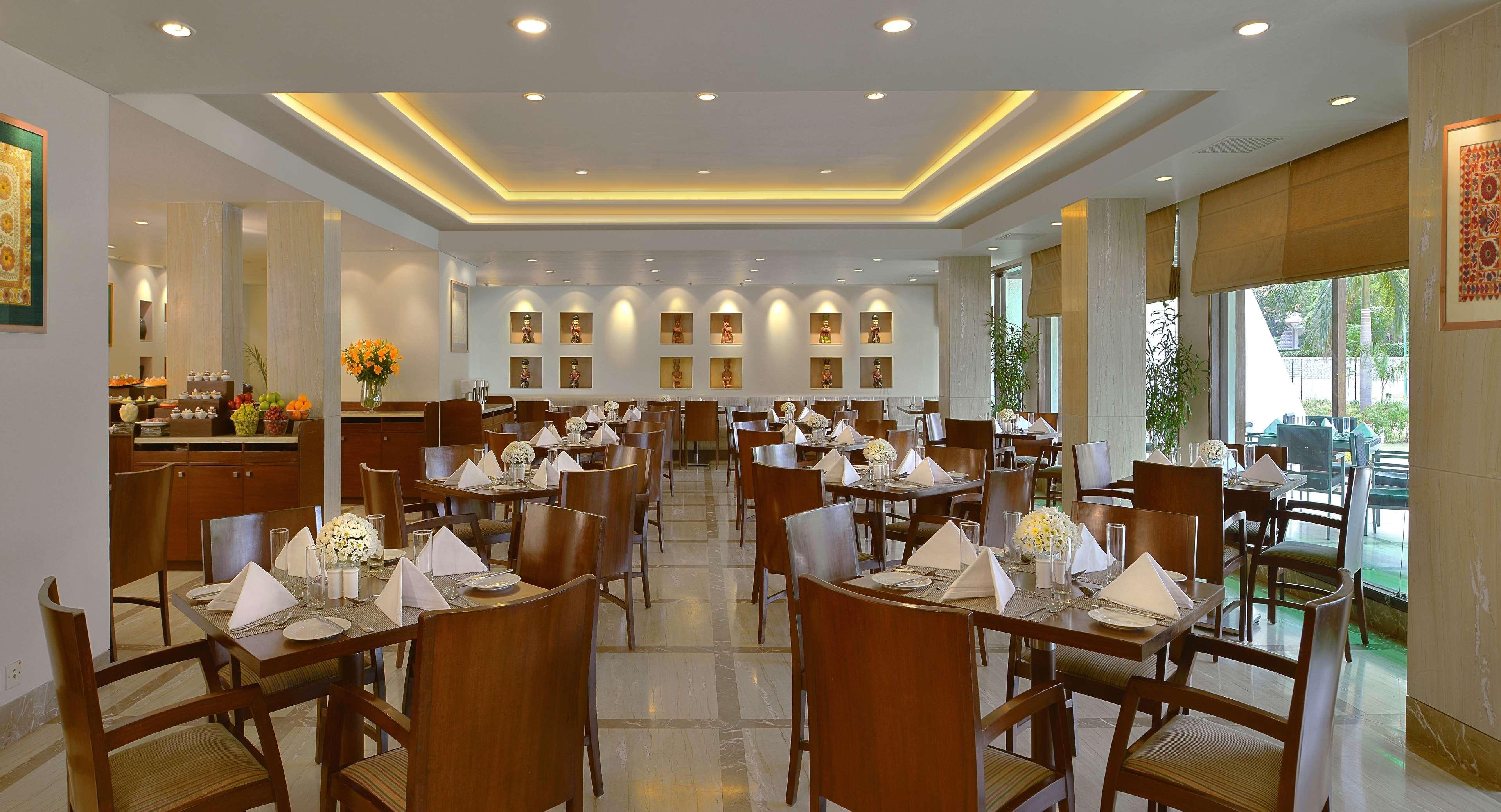 Radisson Jass Hotel, Khajuraho Ngoại thất bức ảnh